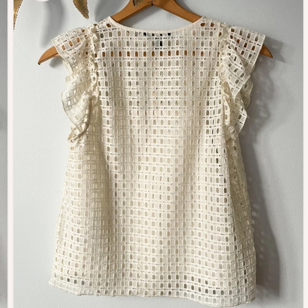 NEW BANANA REPUBLIC Elegant Cream Lace Women's Top BLOUSE EYELET CROCHET SZ MED - Picture 5 of 17